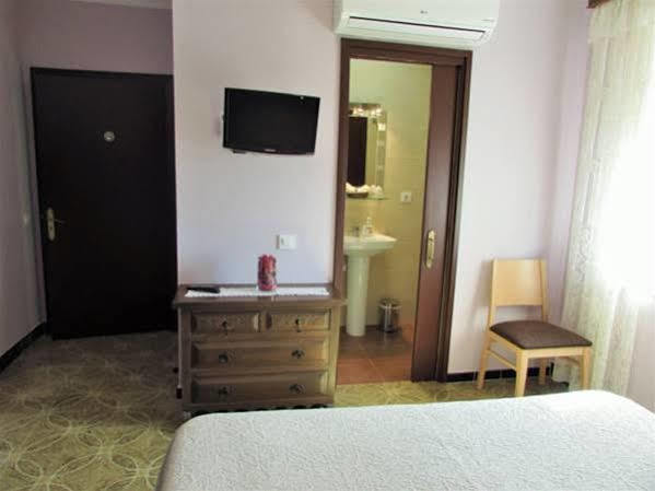 Hostal Can Bassalis Pals Εξωτερικό φωτογραφία